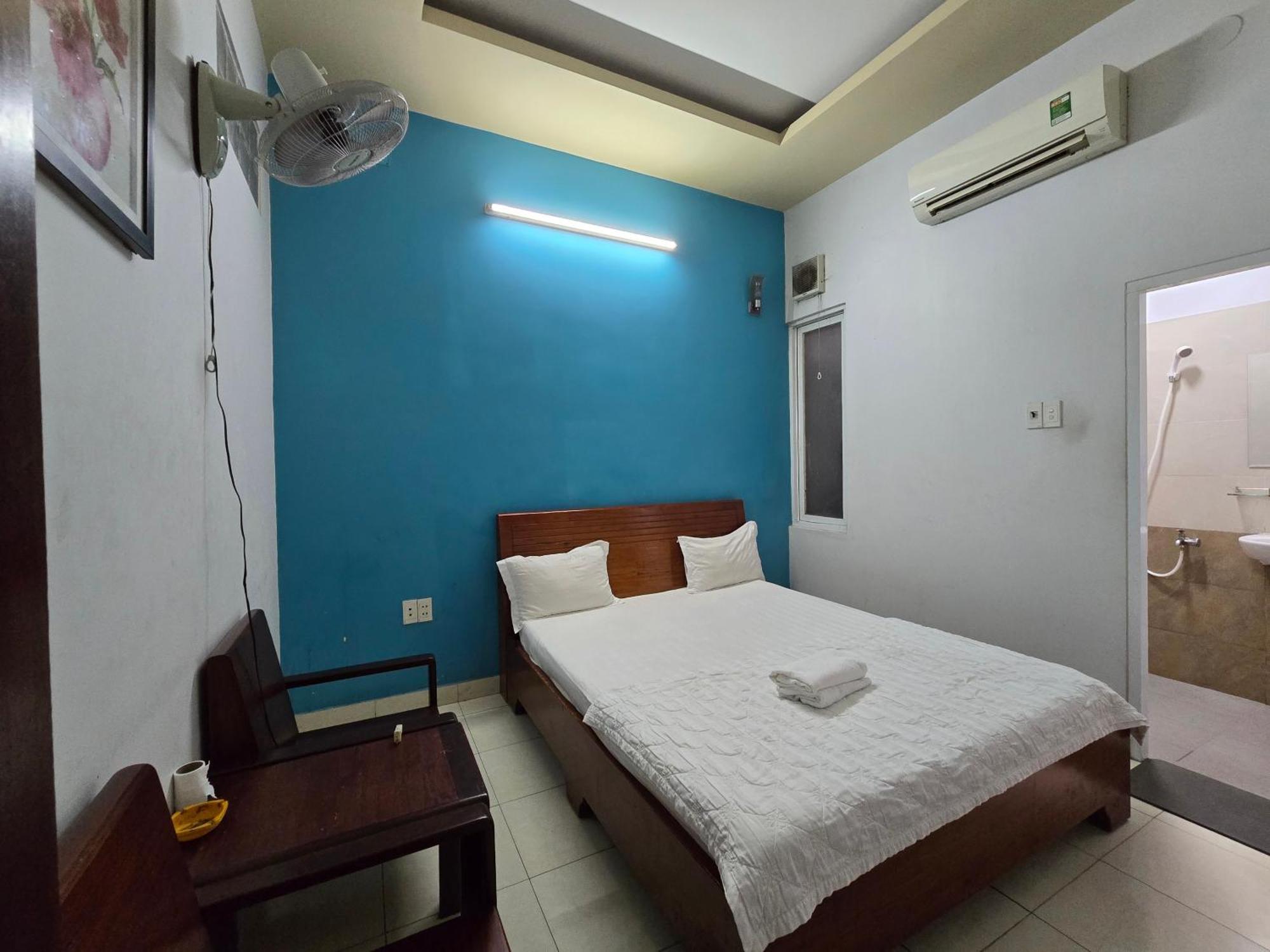 Motel Ha Long Long Binh Екстериор снимка